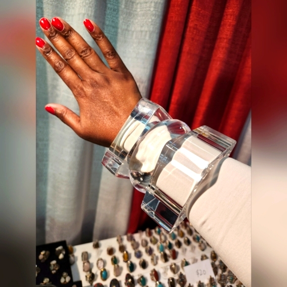 Soft Honey Brown Wide Wooden Bracelet - Light Brown (Medium) - Picture 3 of 9